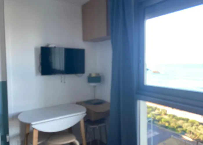 T2 Eugenie Ocean View Grande And Pool *