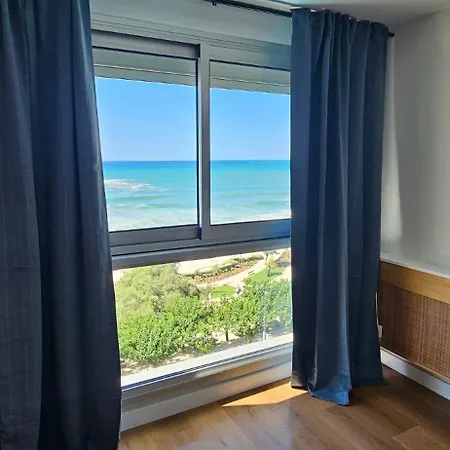 T2 Eugenie Ocean View Grande And Pool Апартаменти *