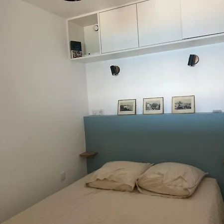 T2 Eugenie Ocean View Grande Plage&pool Apartment